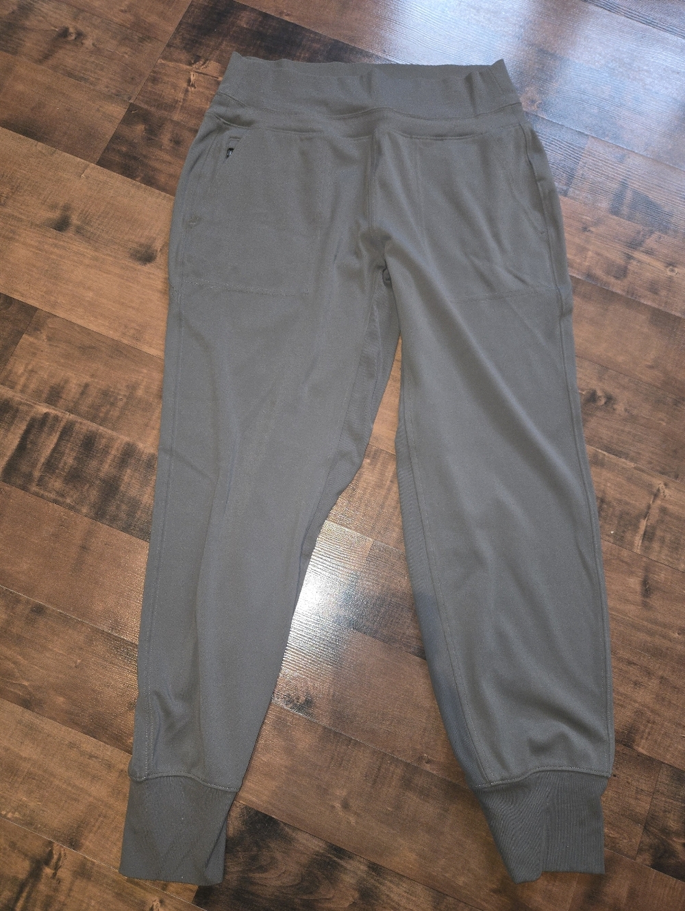 Athleta Venice Olive Joggers [Medium] Athleisure Stretch Comfort Pants - Picture 13 of 13